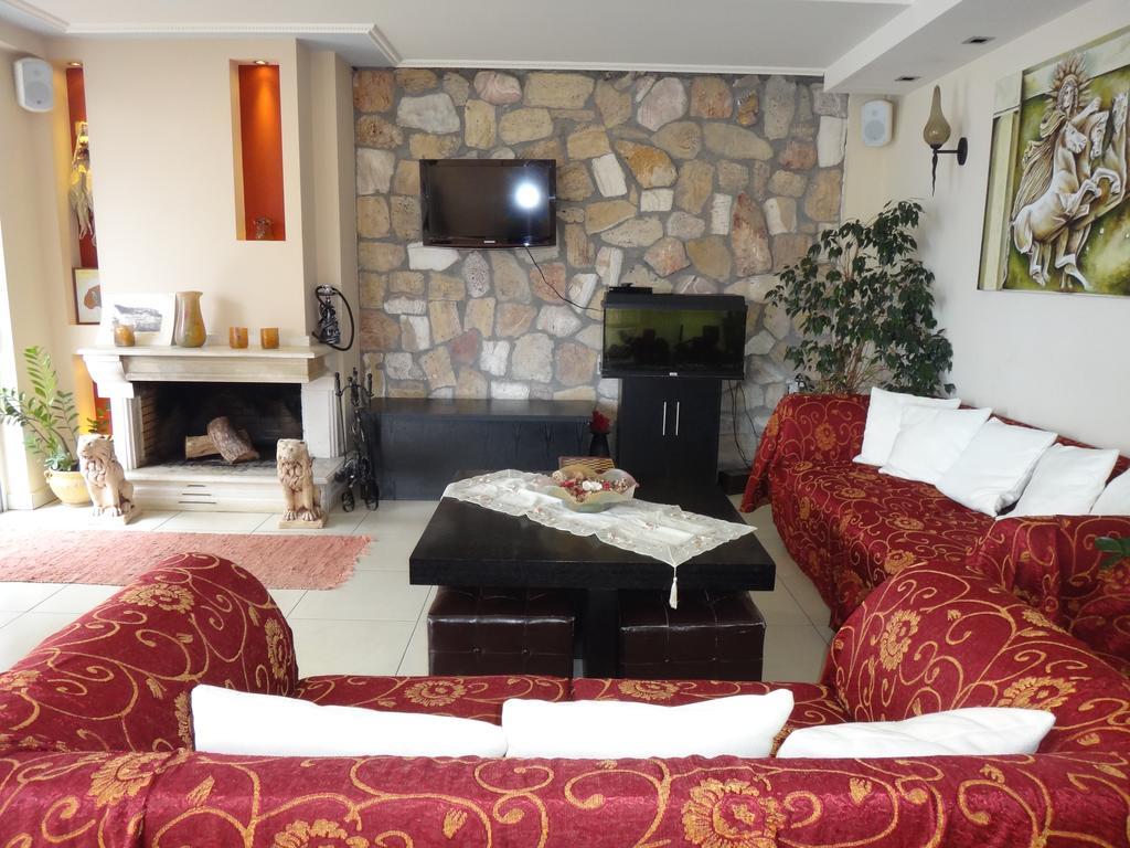 9 Queens Spa Hotel Лутра-Едіпсу Екстер'єр фото