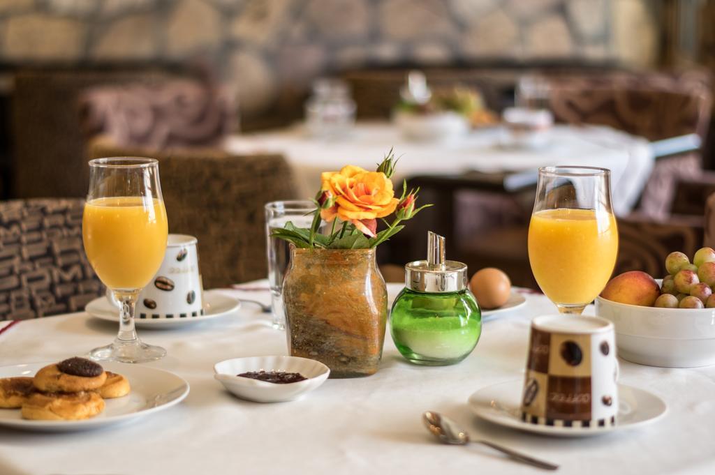 9 Queens Spa Hotel Лутра-Едіпсу Екстер'єр фото